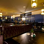 Hotel Grand Ambiance 3*