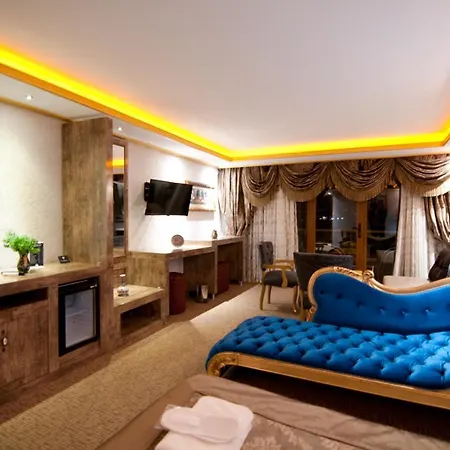 Grand Ambiance Hotel