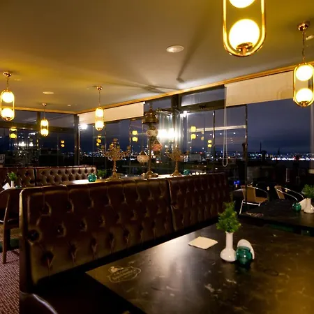 Hotel Grand Ambiance 3*