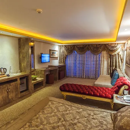 Grand Ambiance Hotel