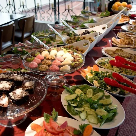 Ξενοδοχείο Grand Ambiance 3*