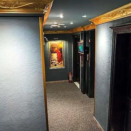 מלון Grand Ambiance