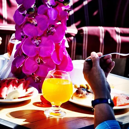 Hotel Grand Ambiance