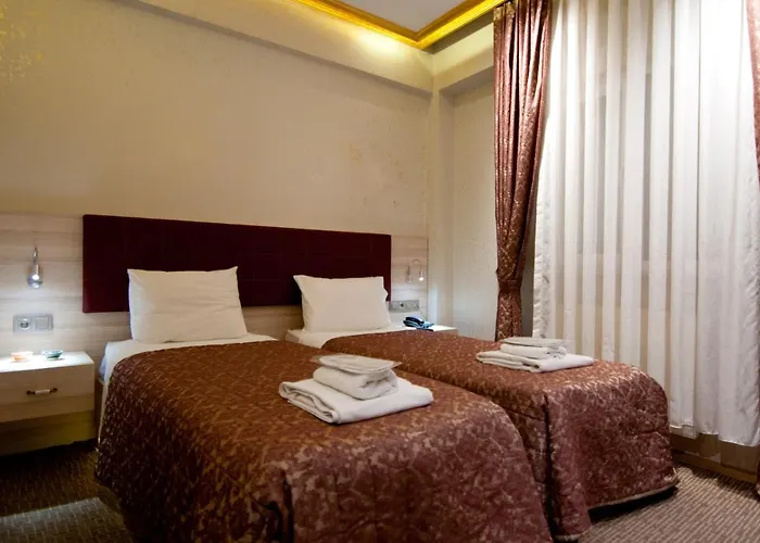 Hotel Grand Ambiance