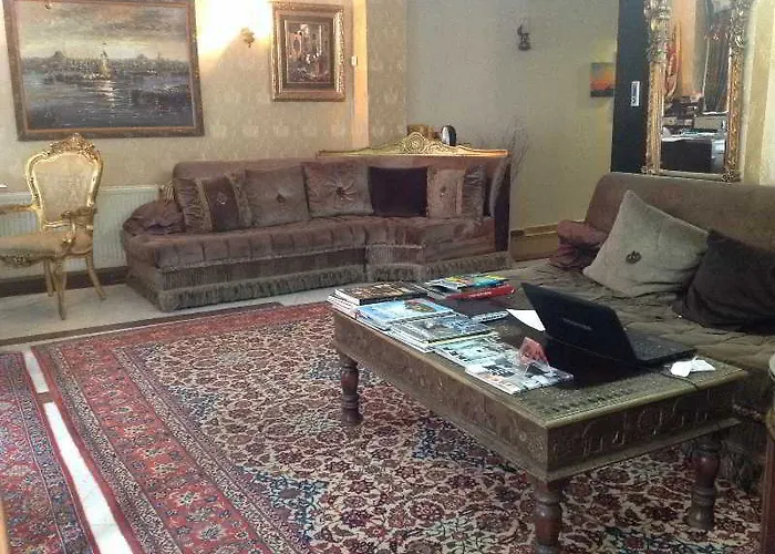 Hotel Grand Ambiance